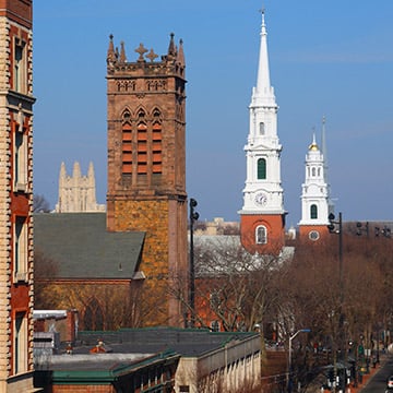 How far is Cambria Hotel New Haven University Area from downtown New Haven?